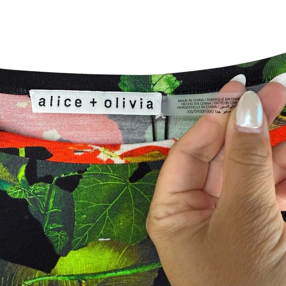 ALICE + OLIVIA Delaina Floral Tropical Long Sleeve Top XS - Picture 6 of 6